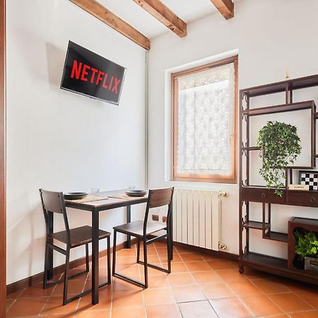 Il Lusso Della Semplicita Lägenhet Piacenza Exteriör bild